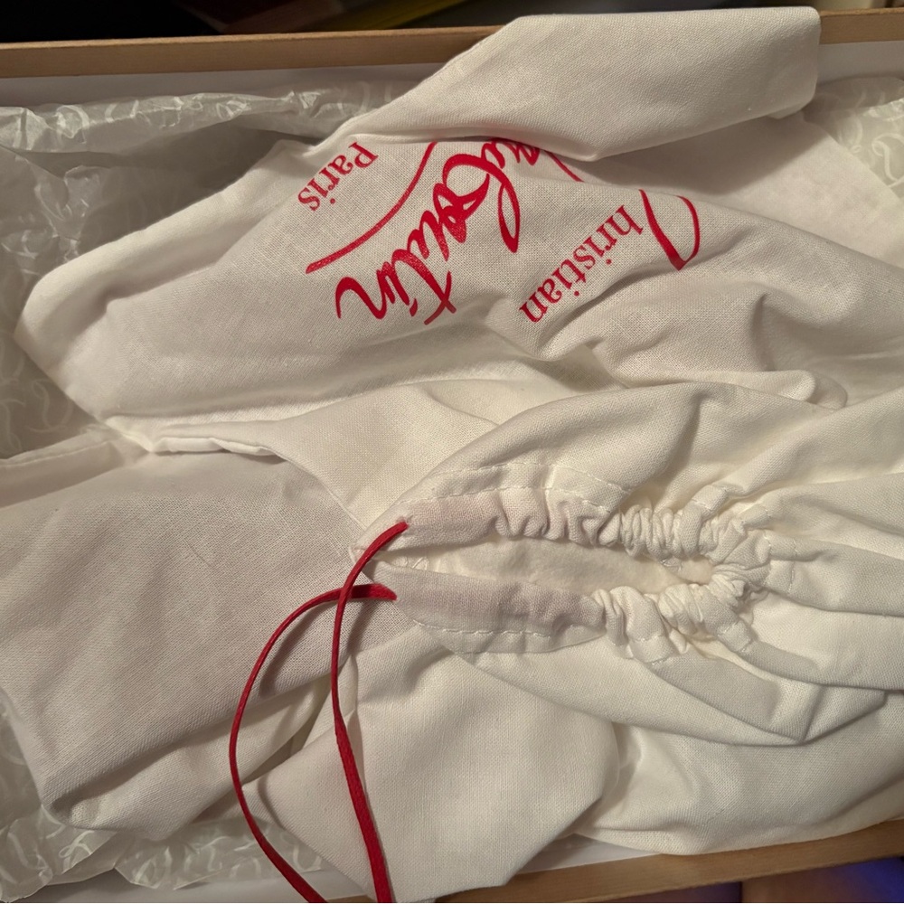 Louboutin Kate Slingback Pump - Picture 5 of 13